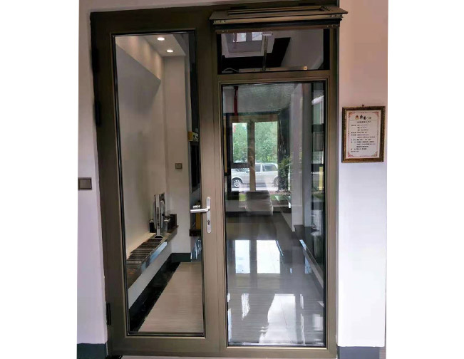 系統斷橋隔熱窗